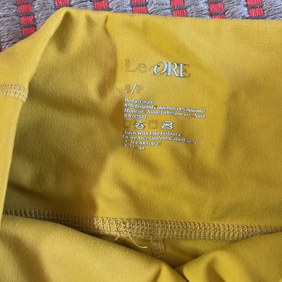 Le Ore workout set, golden yellow - Picture 6 of 7